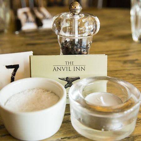 The Anvil Inn Blandford Forum Extérieur photo