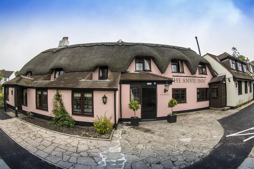 The Anvil Inn Blandford Forum Extérieur photo