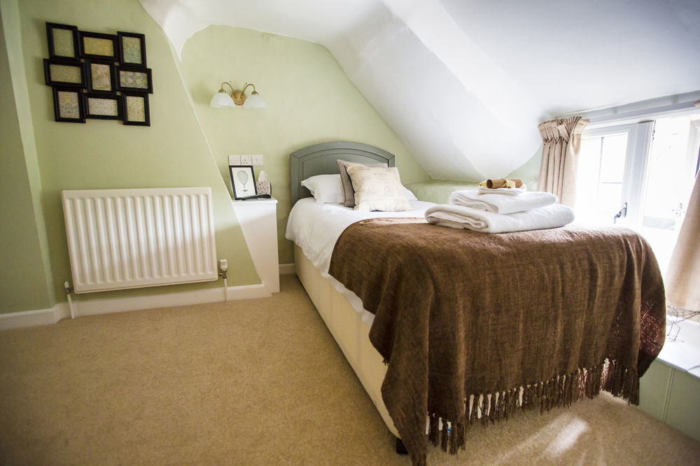 The Anvil Inn Blandford Forum Extérieur photo